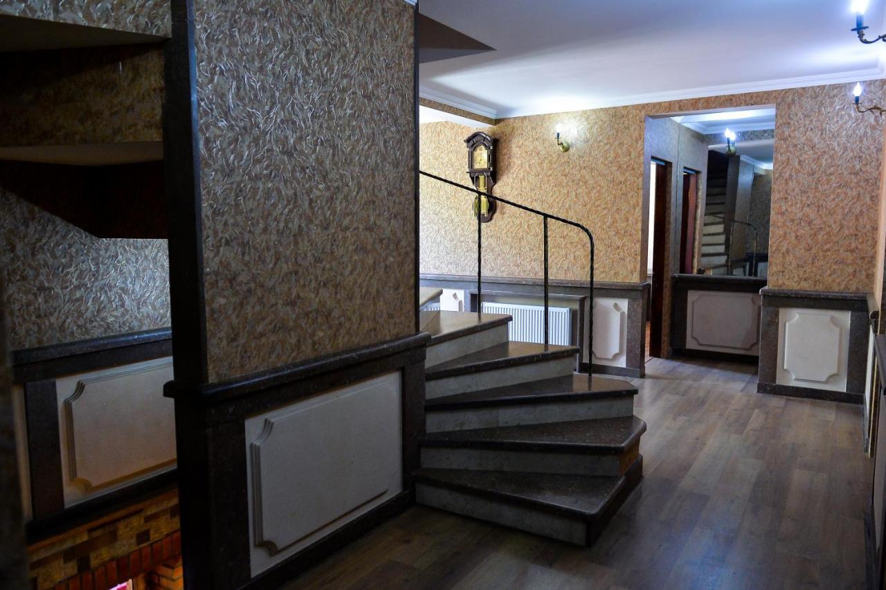 Chateau Chikovani Hotel Gordi Екстериор снимка