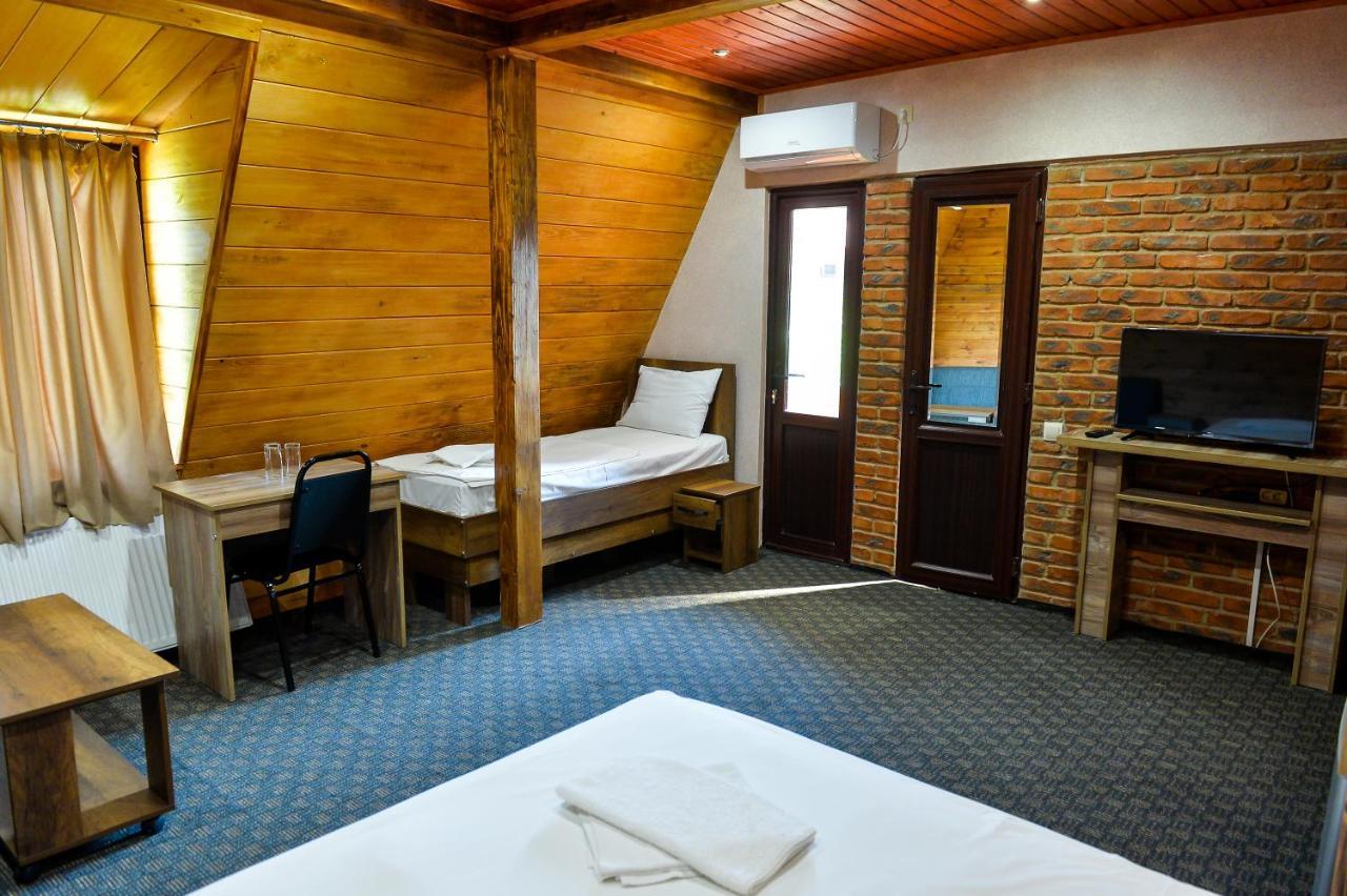 Chateau Chikovani Hotel Gordi Екстериор снимка