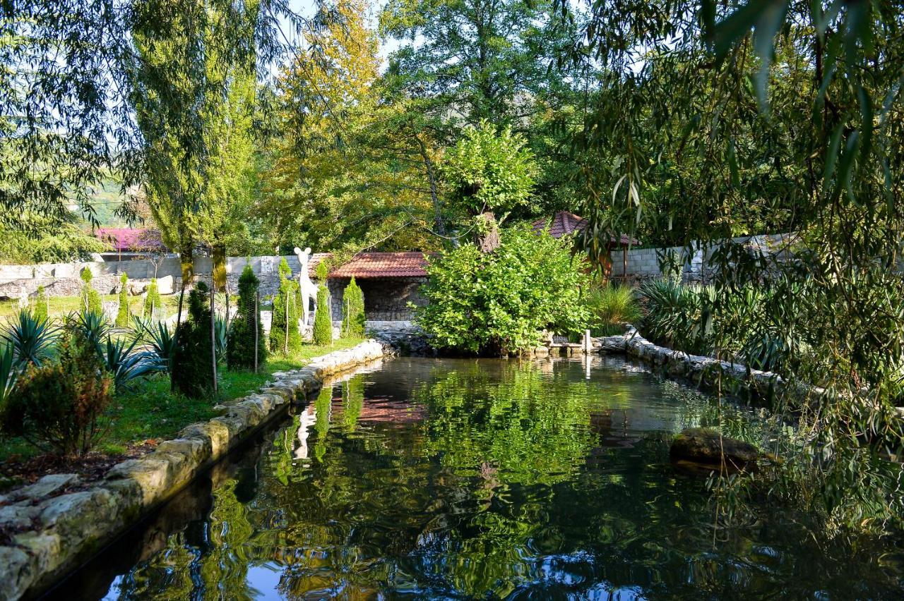 Chateau Chikovani Hotel Gordi Екстериор снимка