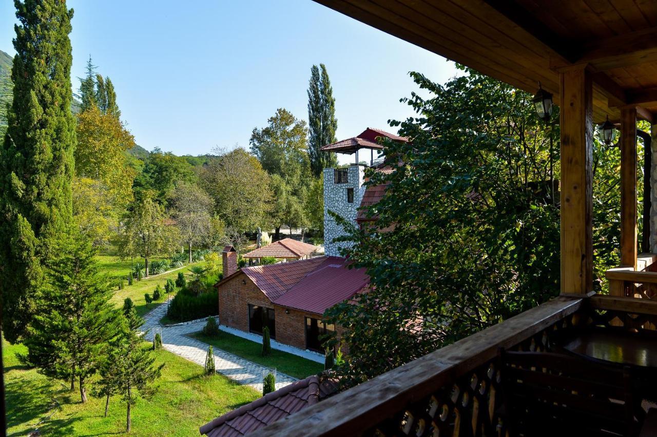 Chateau Chikovani Hotel Gordi Екстериор снимка