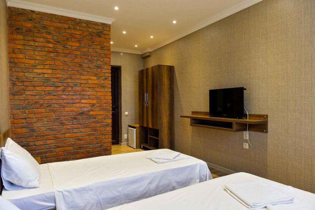 Chateau Chikovani Hotel Gordi Екстериор снимка