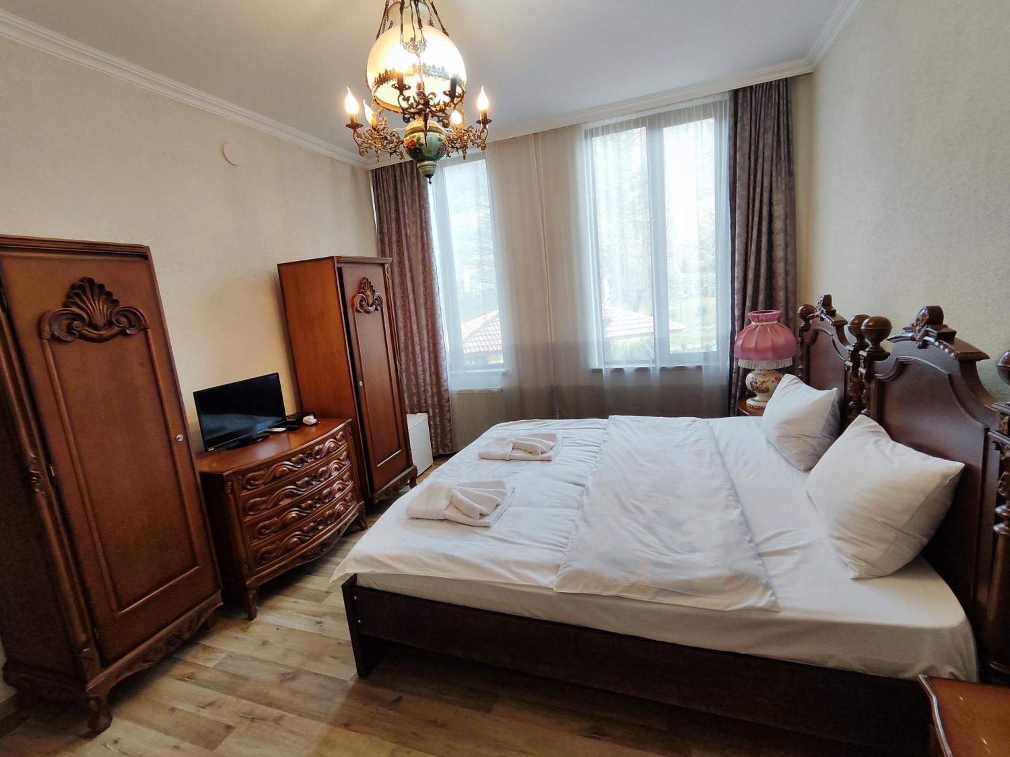Chateau Chikovani Hotel Gordi Екстериор снимка