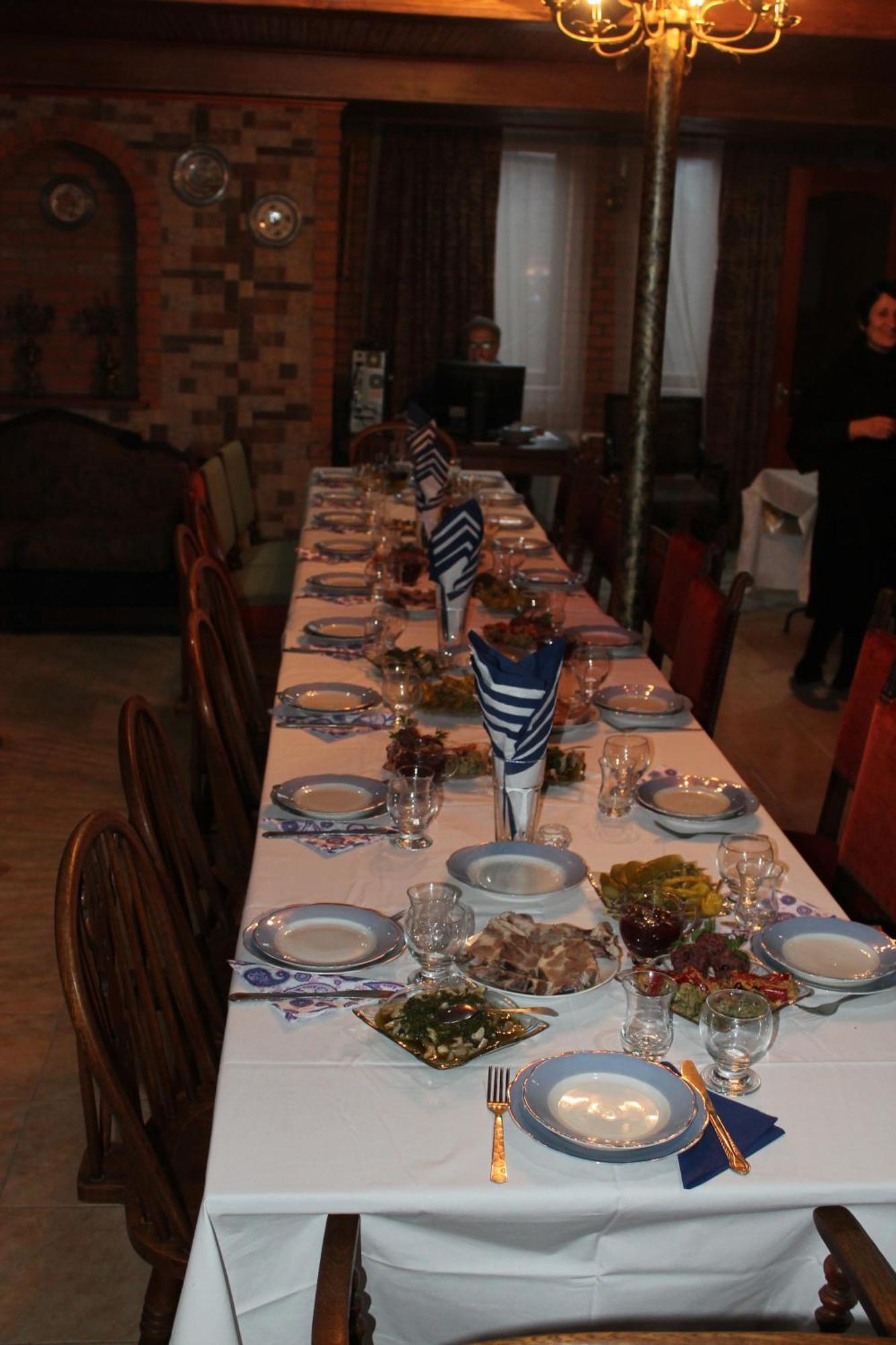 Chateau Chikovani Hotel Gordi Екстериор снимка