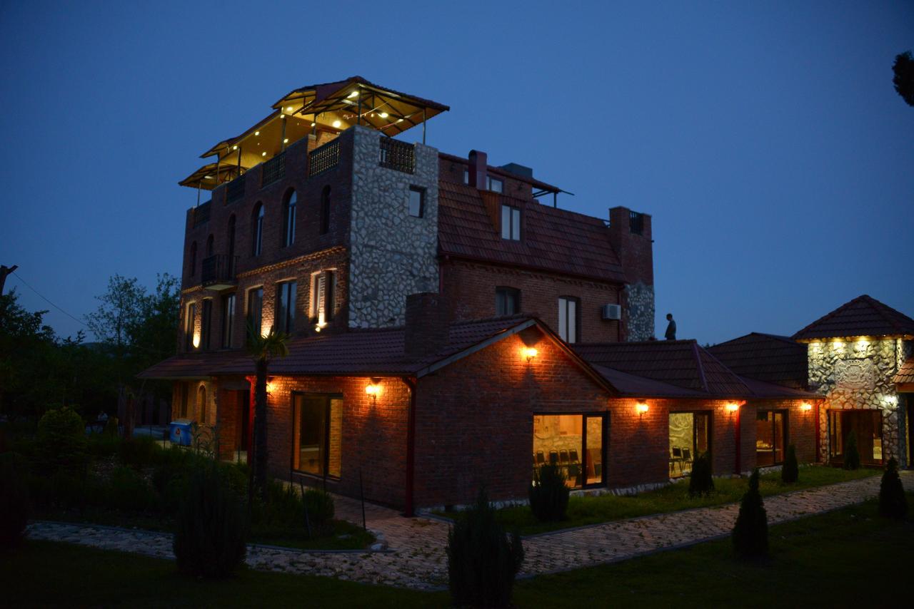 Chateau Chikovani Hotel Gordi Екстериор снимка