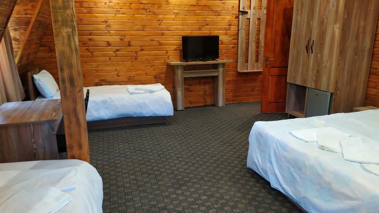 Chateau Chikovani Hotel Gordi Екстериор снимка