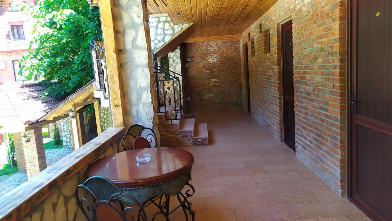 Chateau Chikovani Hotel Gordi Екстериор снимка