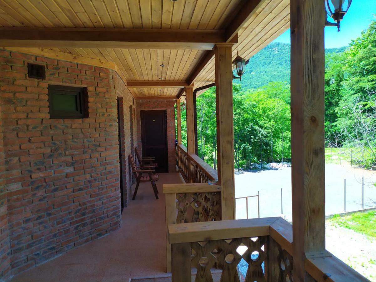 Chateau Chikovani Hotel Gordi Екстериор снимка
